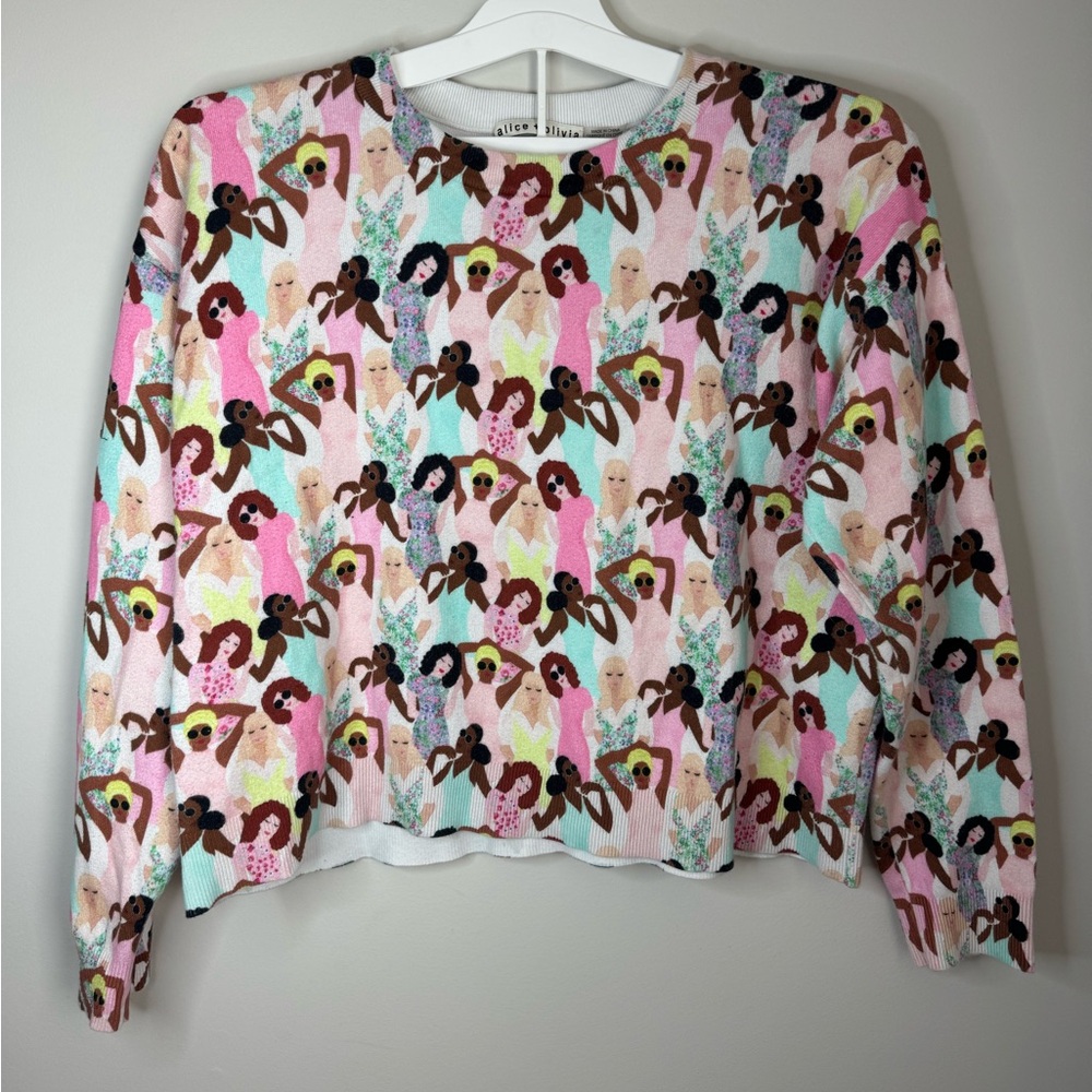 Alice + Olivia Gleeson Stace Face printed pullover sweater